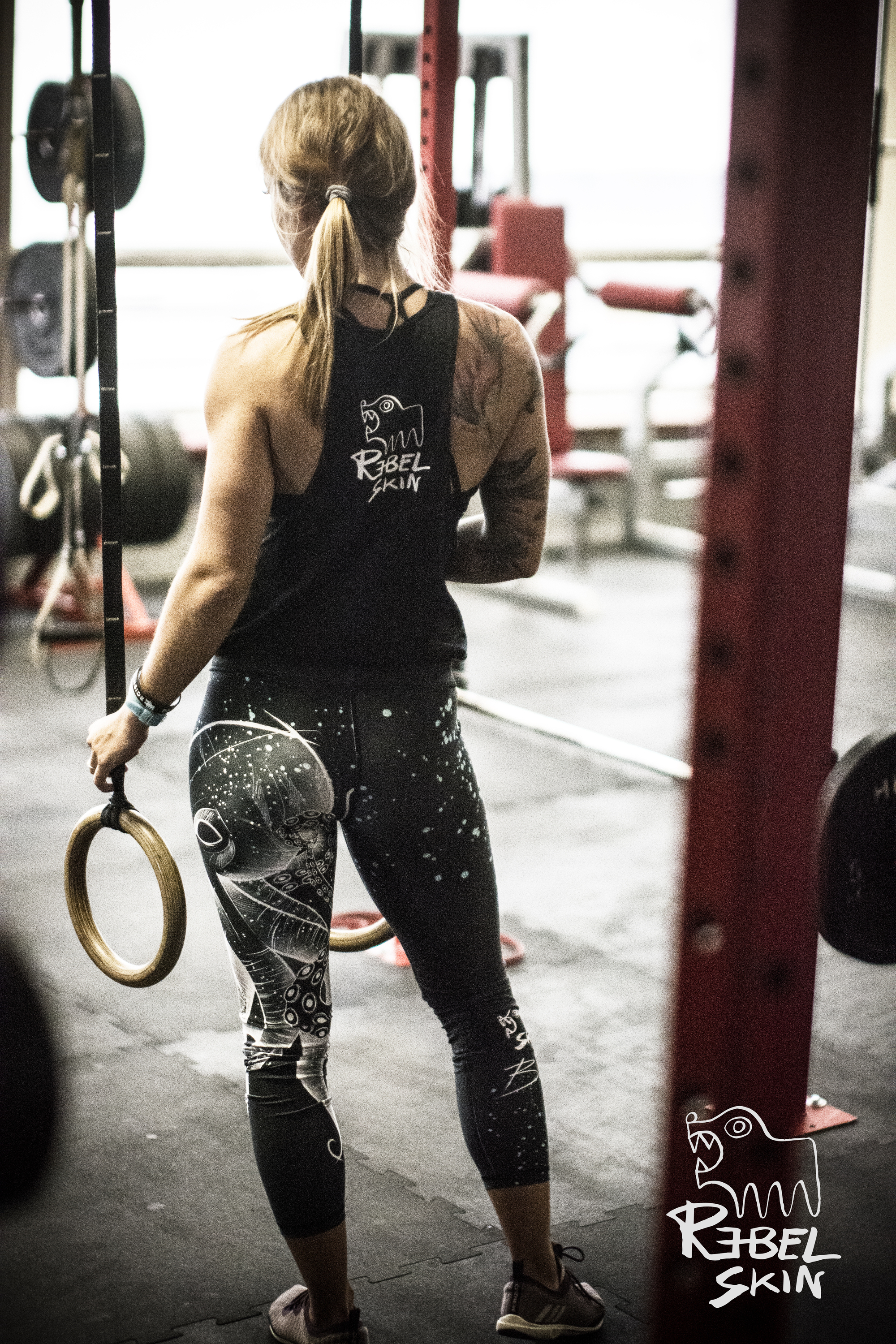 legginsy do cwiczen rebelskin czarne osmiornica